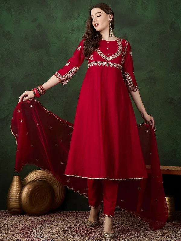 Sangria Round Neck Floral Zari Embroidered Straight Kurta with Trouser and Dupatta Trousers stylish elegant