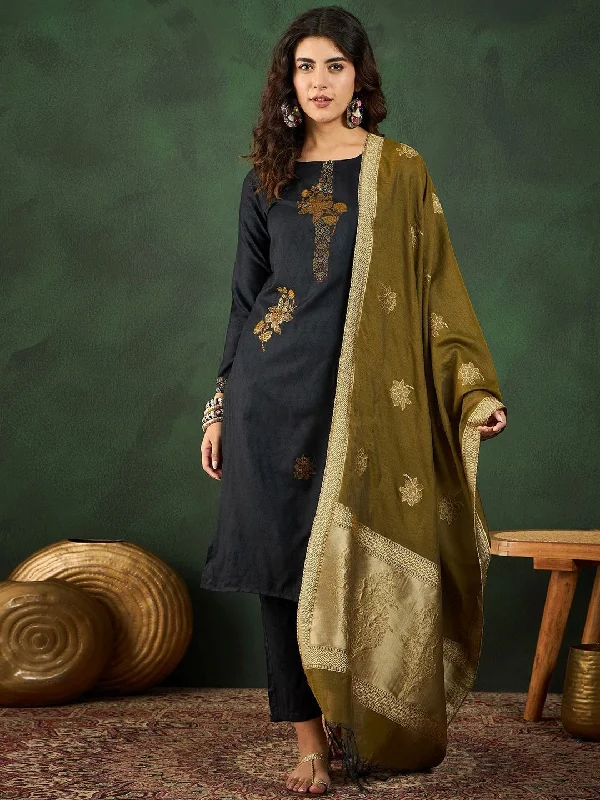 Sangria Self Designed Straight Kurta & Trousers With Dupatta Trousers Velvet Soft