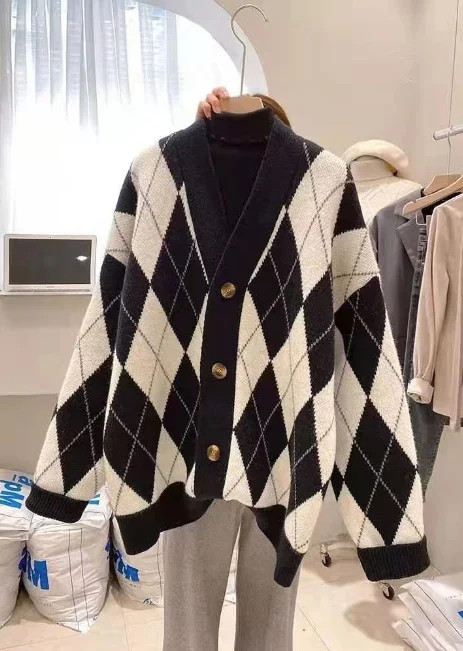 New Autumn Winter Plaid Knitted Cardigan Women Long Sleeve Casual Loose Sweaters Stylish Fashionable Trendy