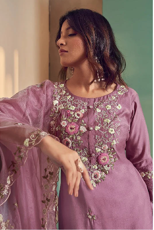 Women's Lavender Embroidered Straight Kurta Trousers With Dupatta Set - Indo Era Trousers chic fashionable Women's Lavender Embroidered Straight Kurta Trousers With Dupatta Set - Indo Era Trousers chic fashionable
