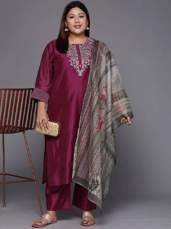 Sztori Plus Size Yoke Design Regular Sequinned Chanderi Silk Kurta & Trousers With Dupatta Trousers Party Sparkling