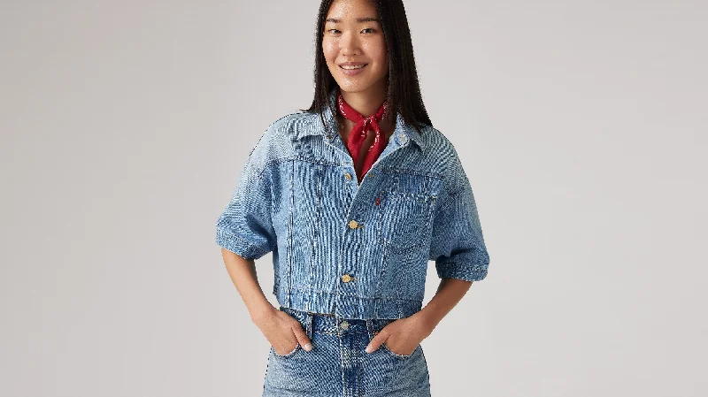 Levi's® Women's Lunar New Year Cropped Short-Sleeve Shirt Zippered Front Buttoned Front Snap Front Levi's® Women's Lunar New Year Cropped Short-Sleeve Shirt Zippered Front Buttoned Front Snap Front